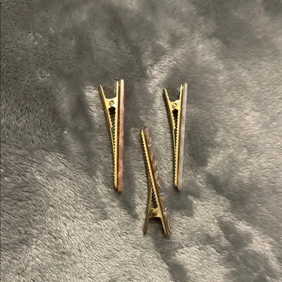 NWOT Bundle of Three Multicolor Hair Clips - Picture 4 of 4